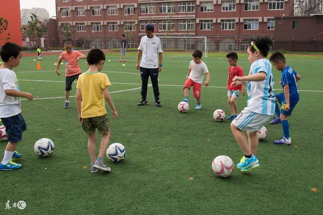 亚运会-赵睿18+5+6 中国男篮负菲律宾无缘决赛